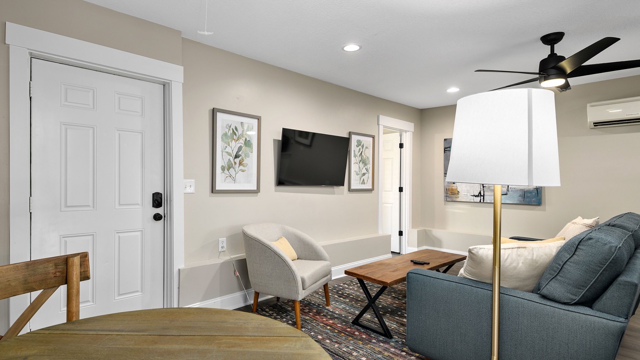 Photo of Livingroom in Woodfin