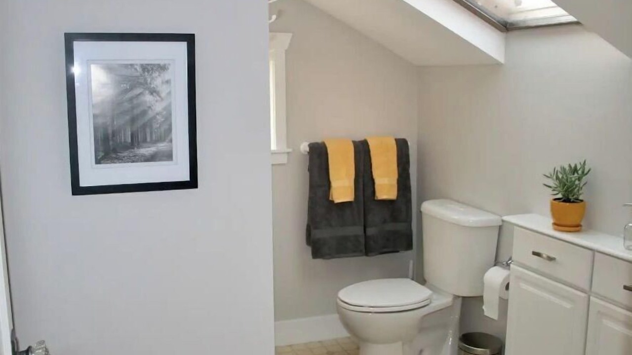Photo of Bathroom in North Queen Anne