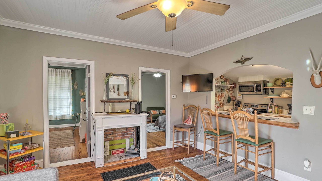 Photo of Bedroom in Woodfin