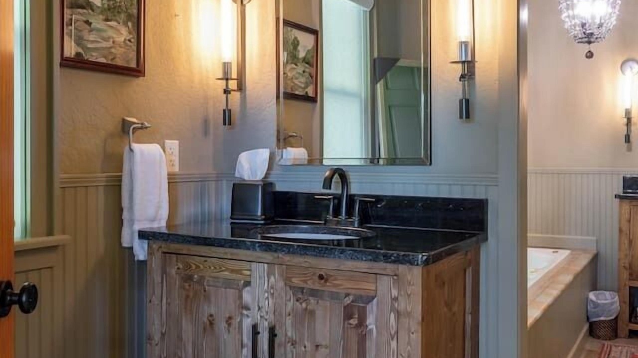 Photo of Bathroom in Lakeview Hills