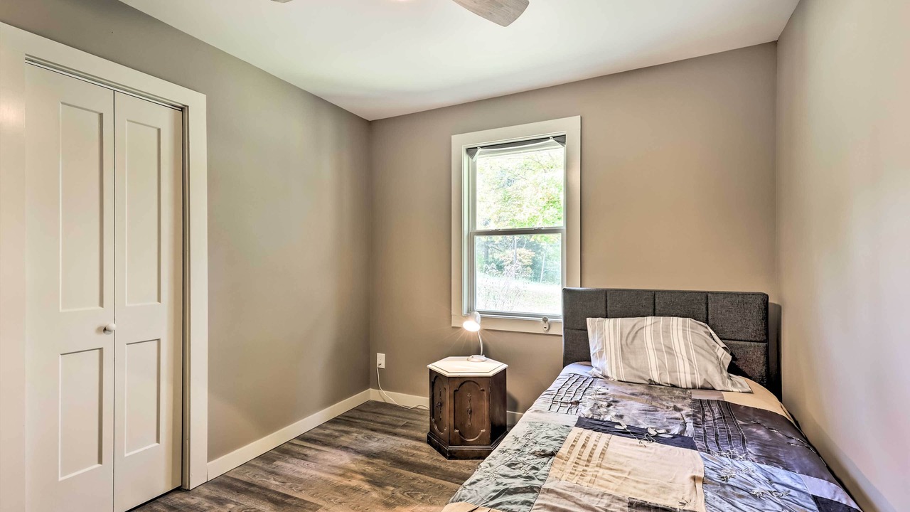 Photo of Bedroom in Frank