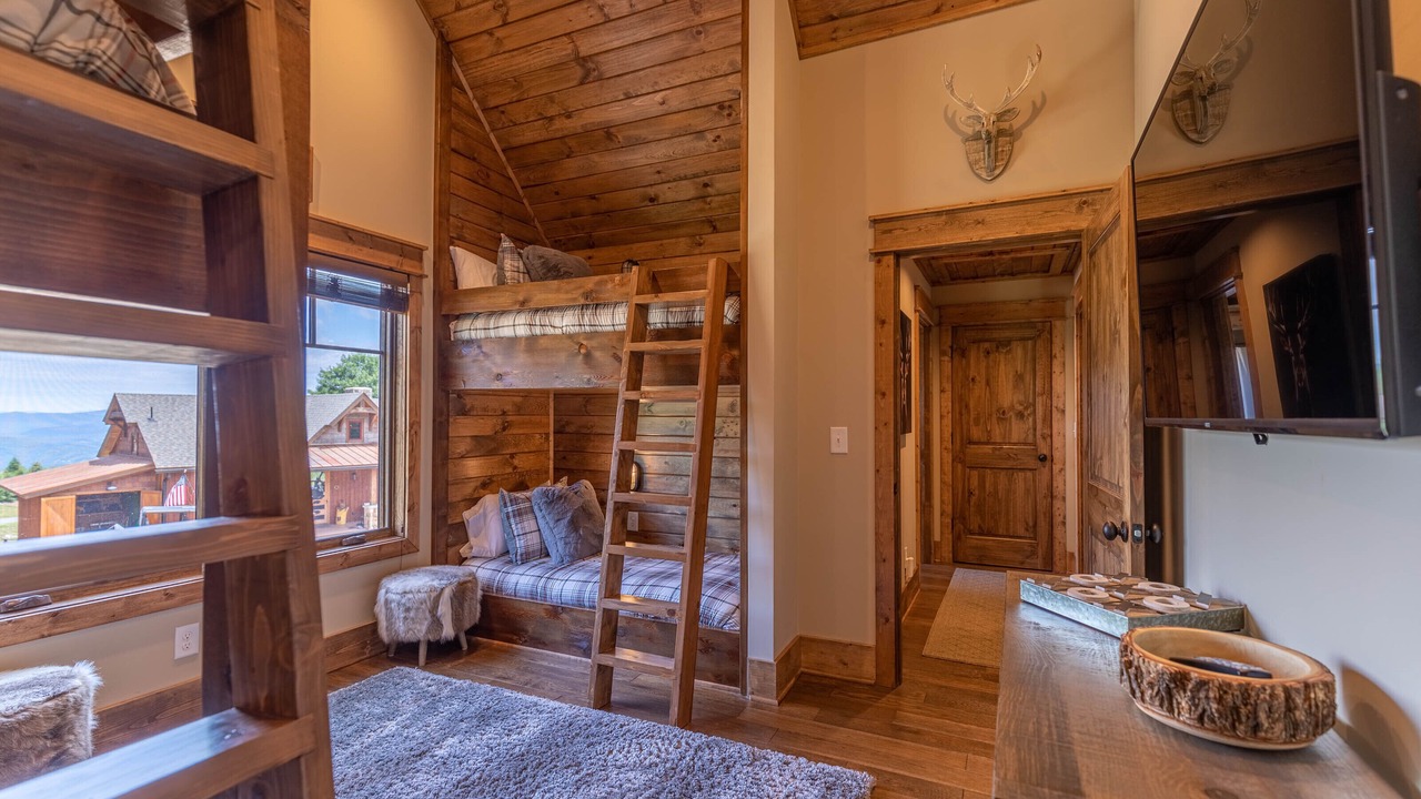 Photo of Bedroom in Elk Park