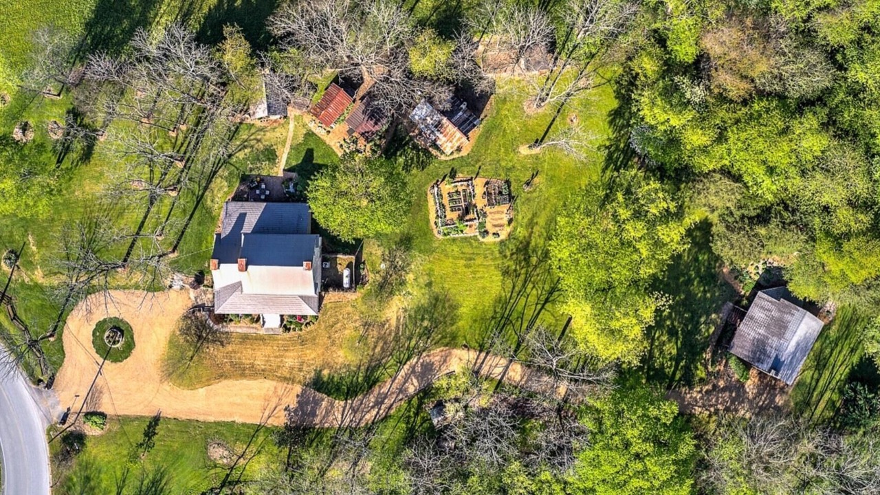 Photo of Outdoor in Limestone