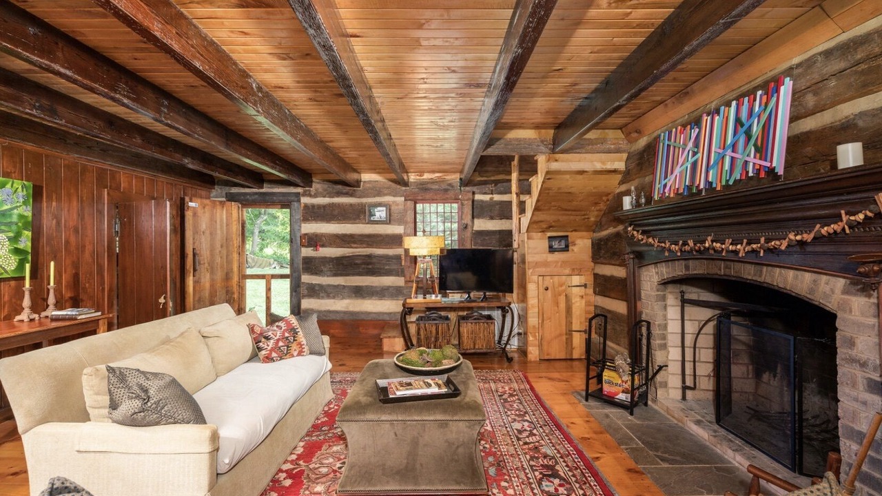 Photo of Livingroom in Limestone