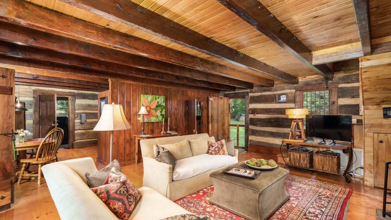 Photo of Livingroom in Limestone