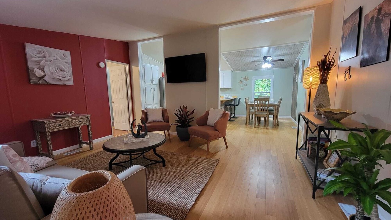 Photo of Livingroom in Woodfin