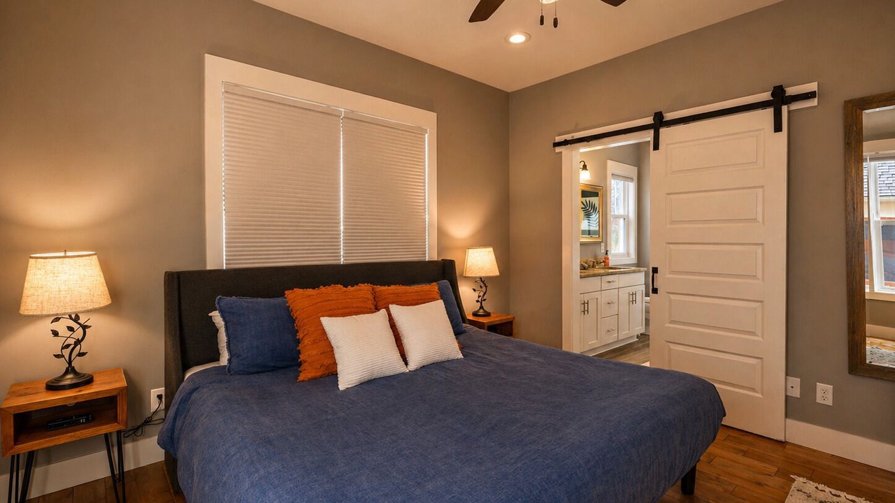 Photo of Bedroom in Black Mountain