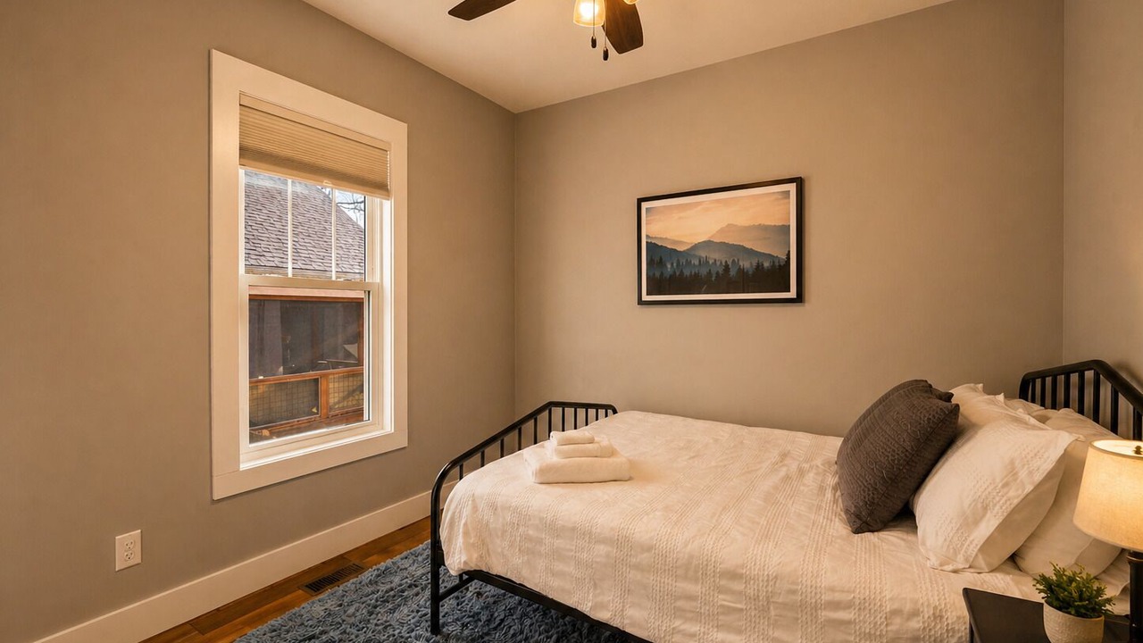 Photo of Bedroom in Black Mountain