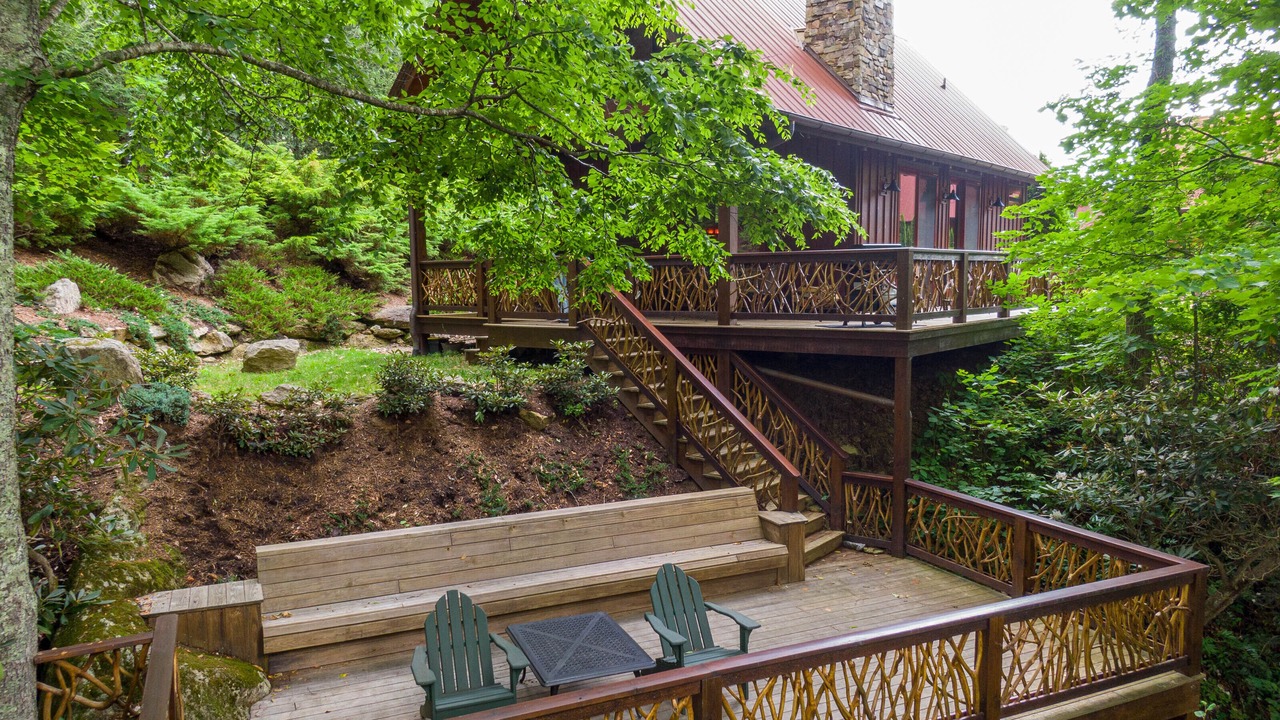 Photo of Patio Balcony in Elk Park
