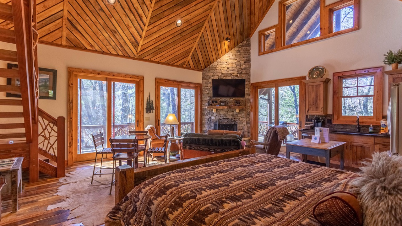 Photo of Bedroom in Elk Park