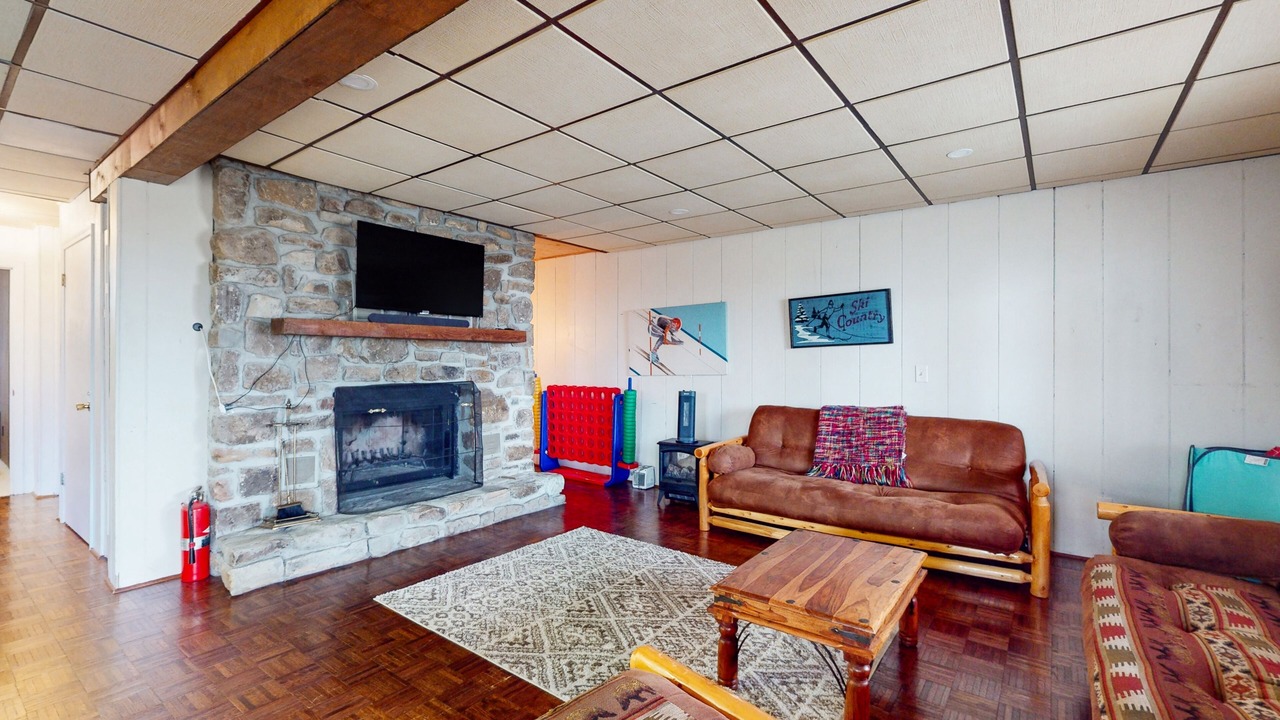 Photo of Livingroom in Beech Mountain