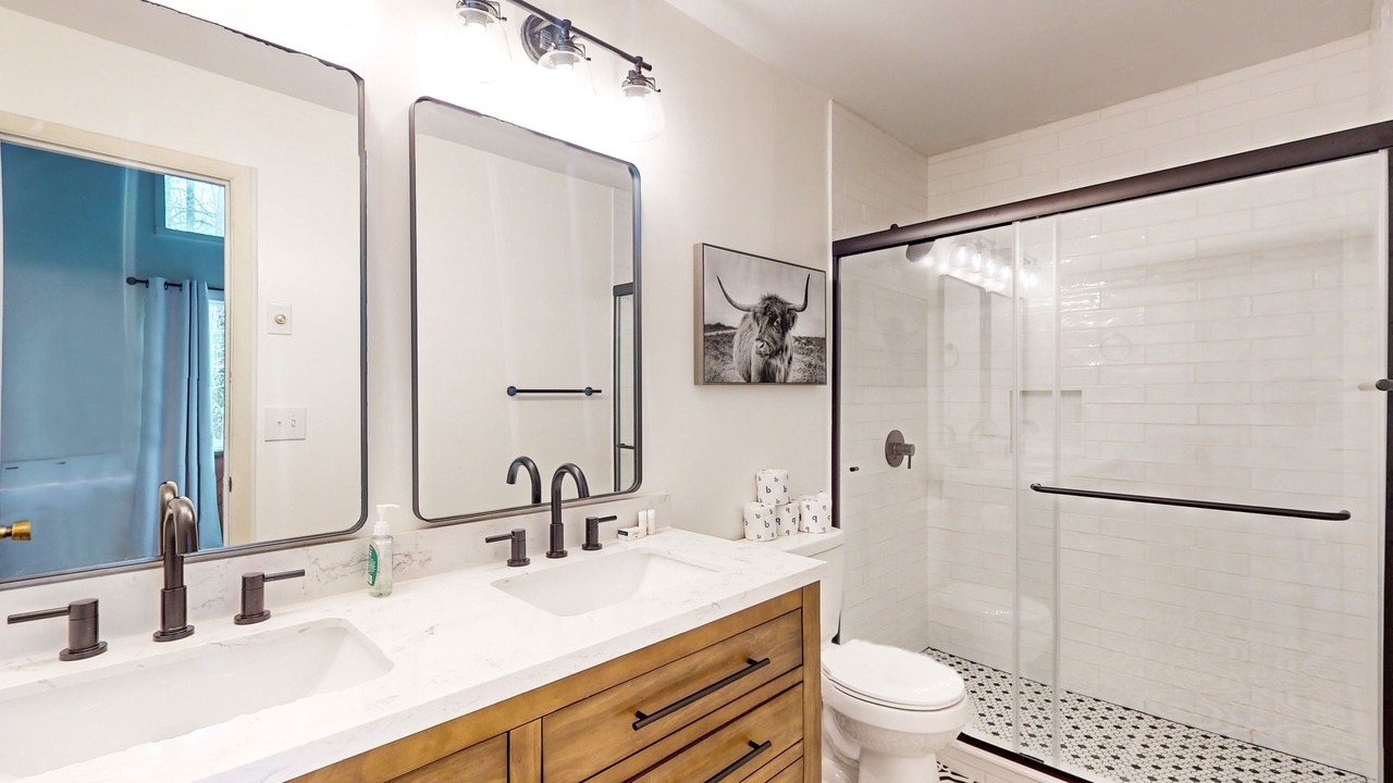 Photo of Bathroom in Beech Mountain