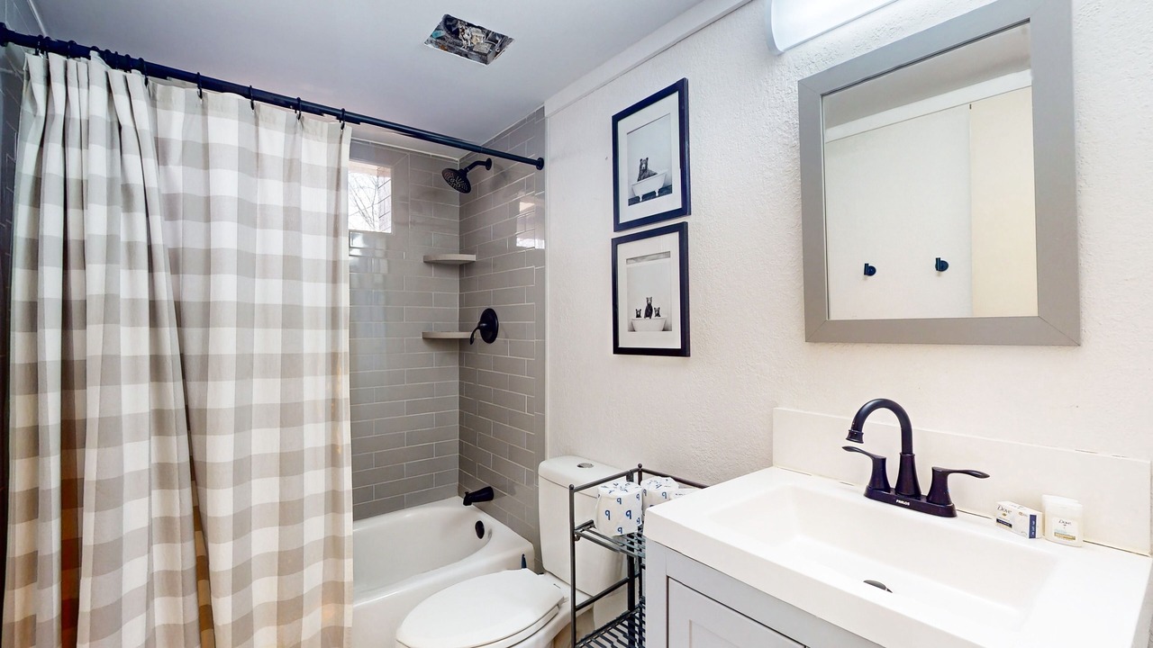 Photo of Bathroom in Beech Mountain