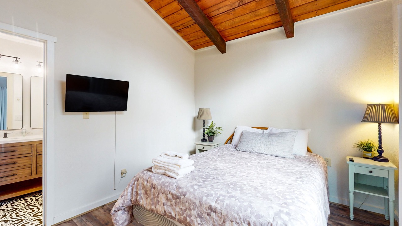 Photo of Bedroom in Beech Mountain