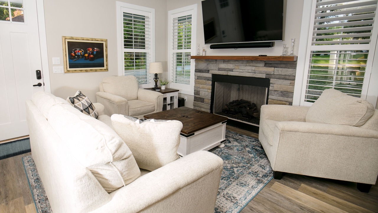 Photo of Livingroom in Brevard