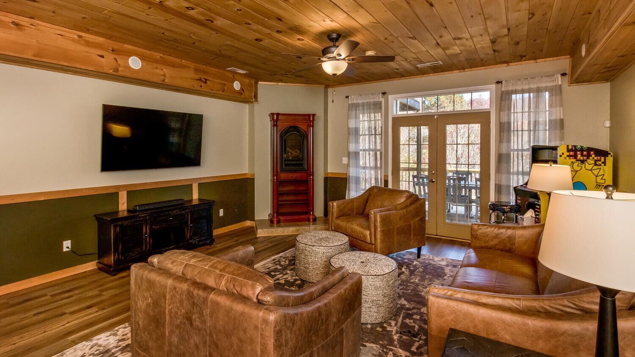 Photo of Bedroom in Lake Lure