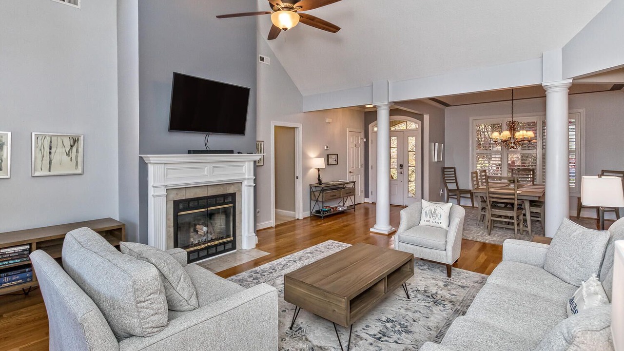 Photo of Livingroom in Lake Lure