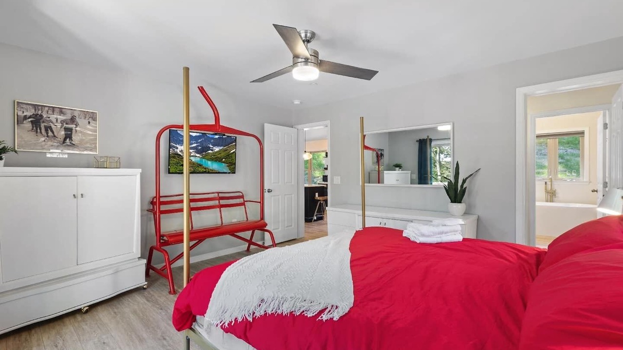 Photo of Bedroom in McHenry
