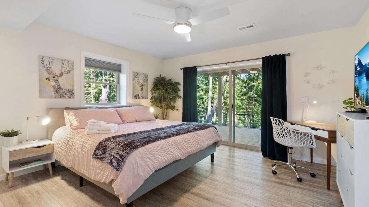 Photo of Bedroom in McHenry