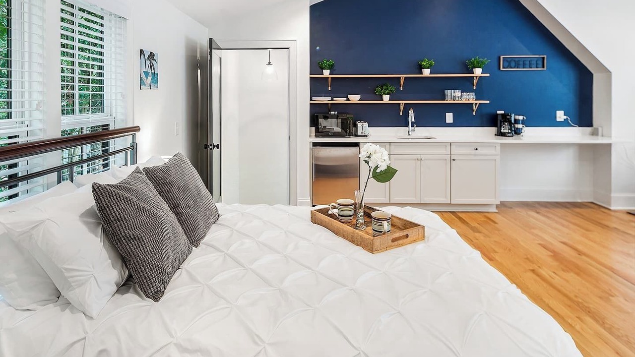 Photo of Bedroom in Villa Heights