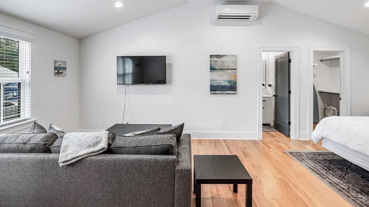 Photo of Bedroom in Villa Heights