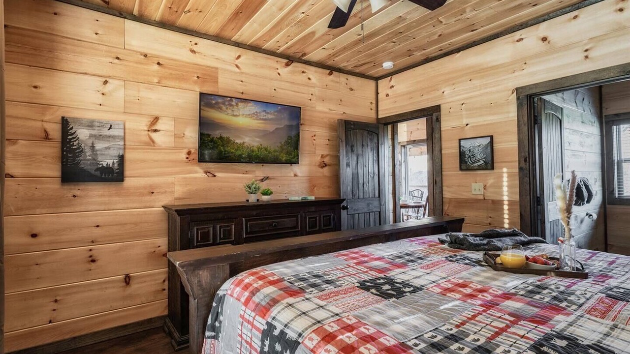 Photo of Bedroom in Chalet Village North