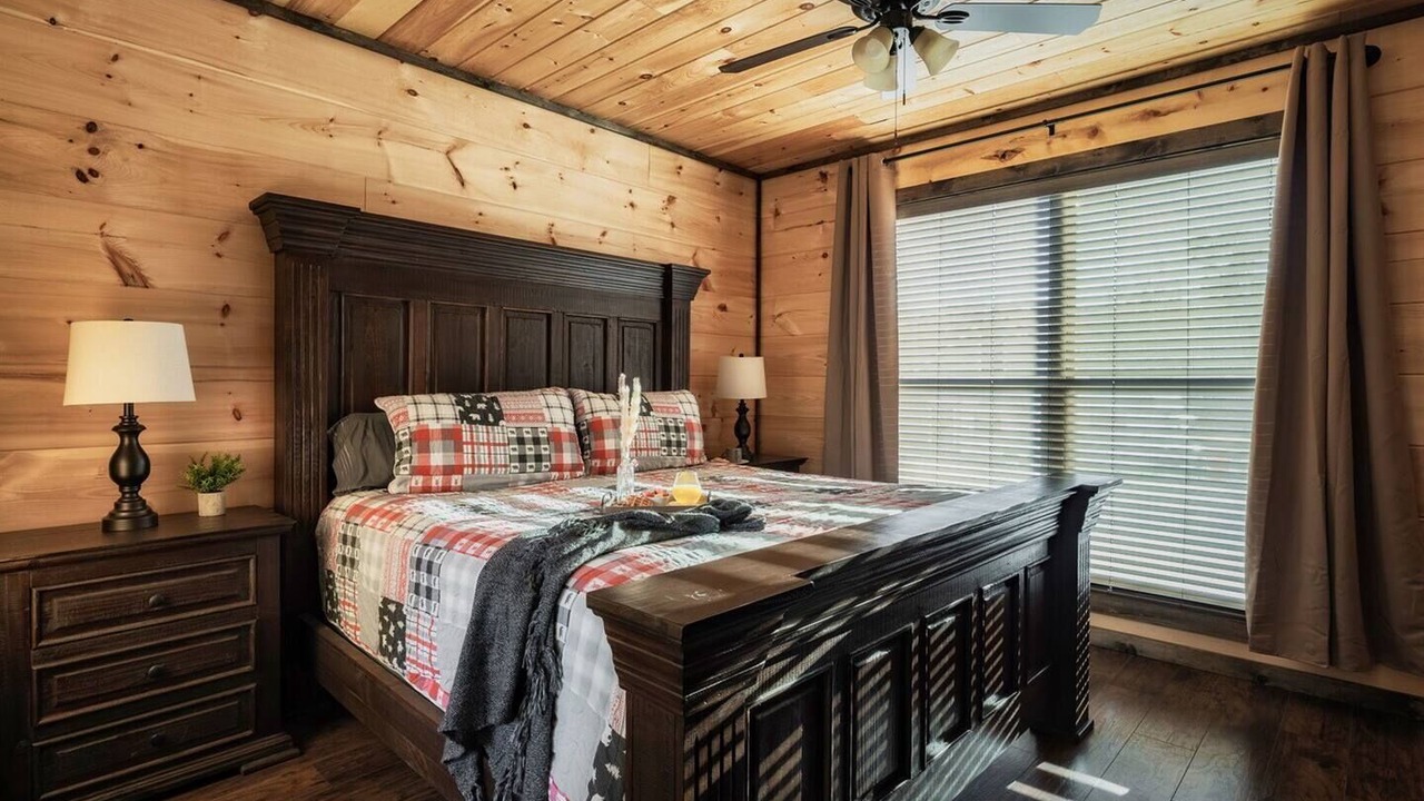 Photo of Bedroom in Chalet Village North