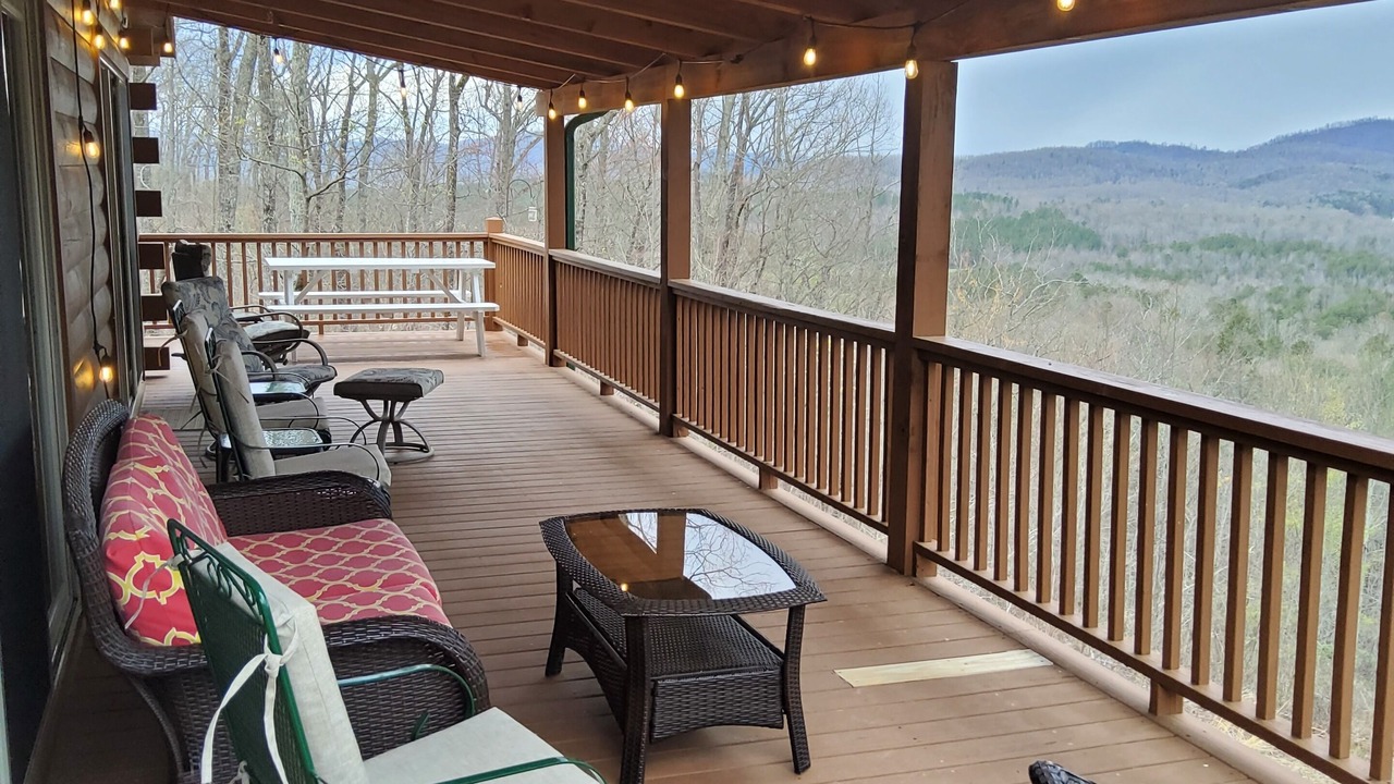 Photo of Patio Balcony in Vein Mountain