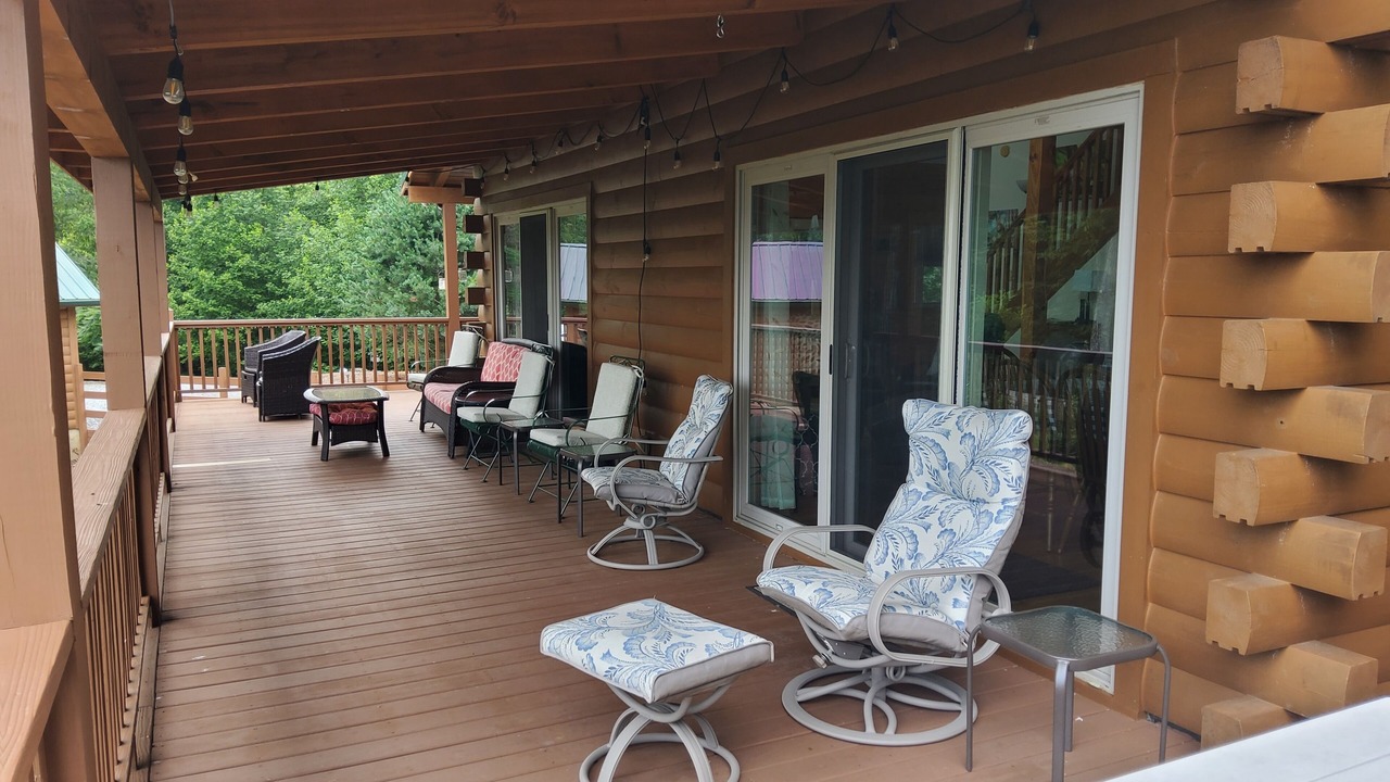 Photo of Patio Balcony in Vein Mountain
