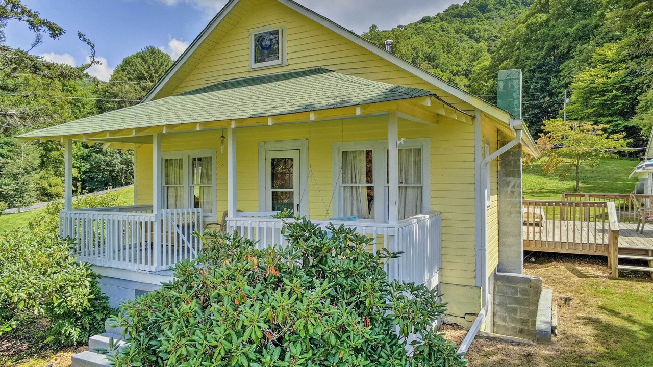 Photo of Outdoor in Bakersville