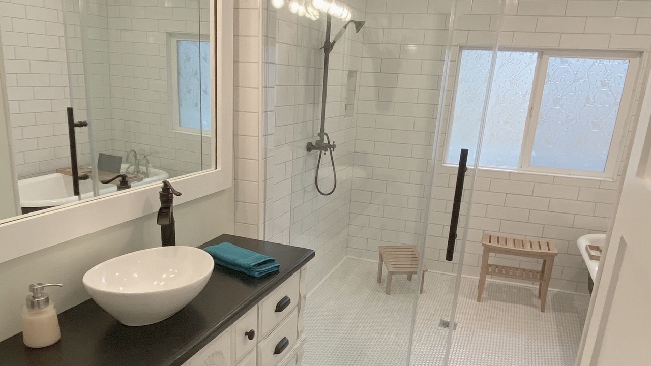 Photo of Bathroom in Woodfin