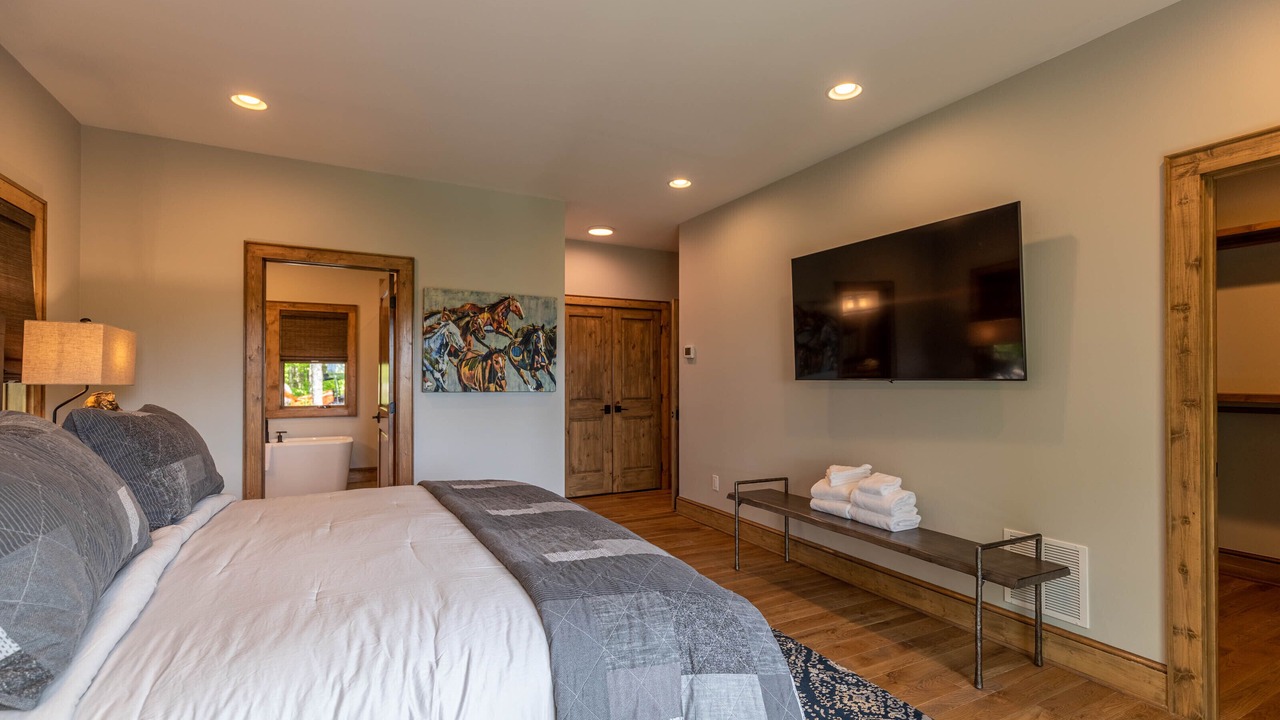 Photo of Bedroom in Banner Elk