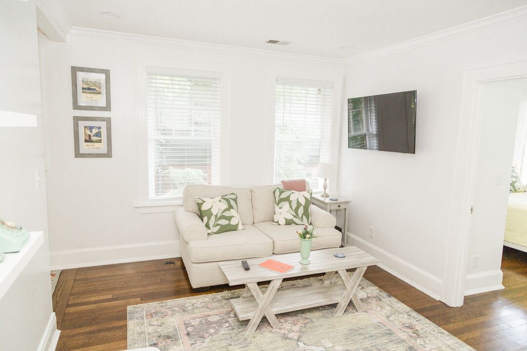Photo of Livingroom in Northside District