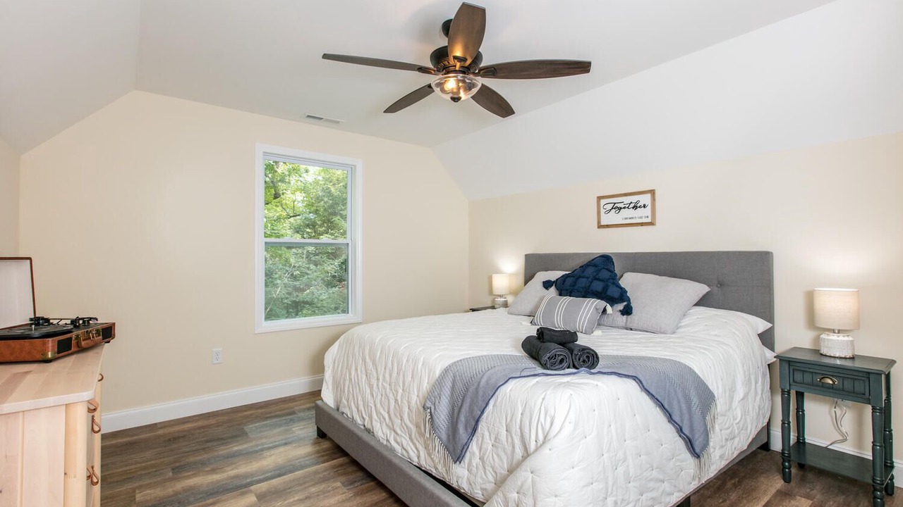 Photo of Bedroom in Black Mountain