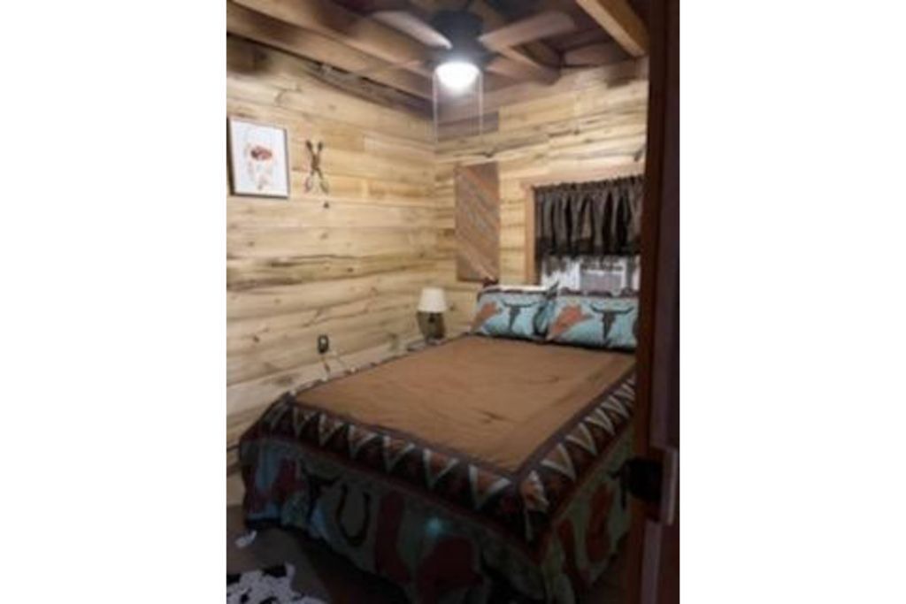 Photo of Bedroom in Keslers Cross Lanes