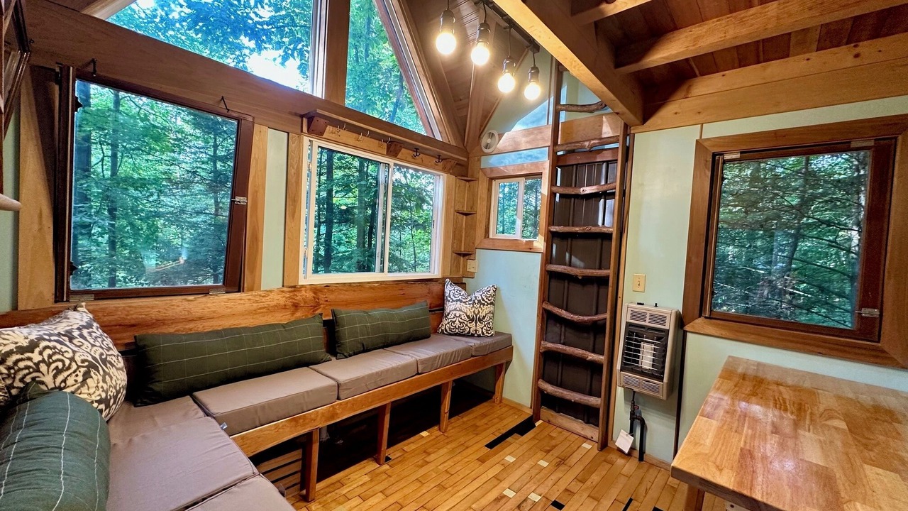 Photo of Livingroom in Stanton