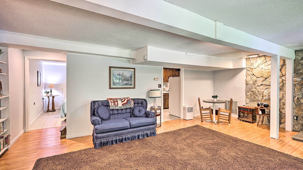 Photo of Bedroom in Roan Mountain