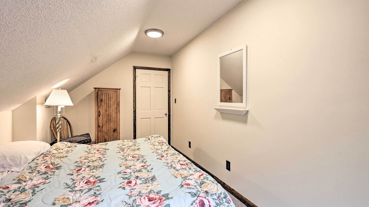 Photo of Patio Balcony in Roan Mountain