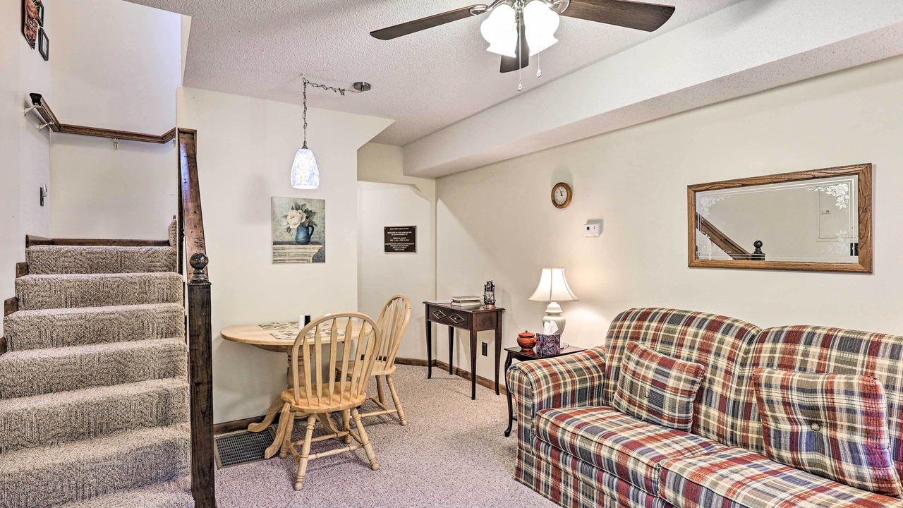Photo of Bedroom in Roan Mountain