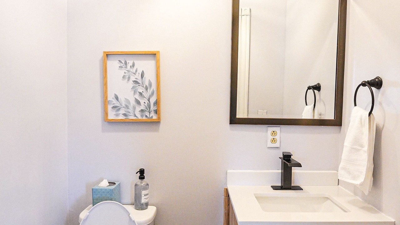 Photo of Bathroom in Campton