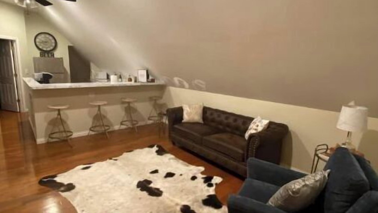 Photo of Livingroom in Northside District