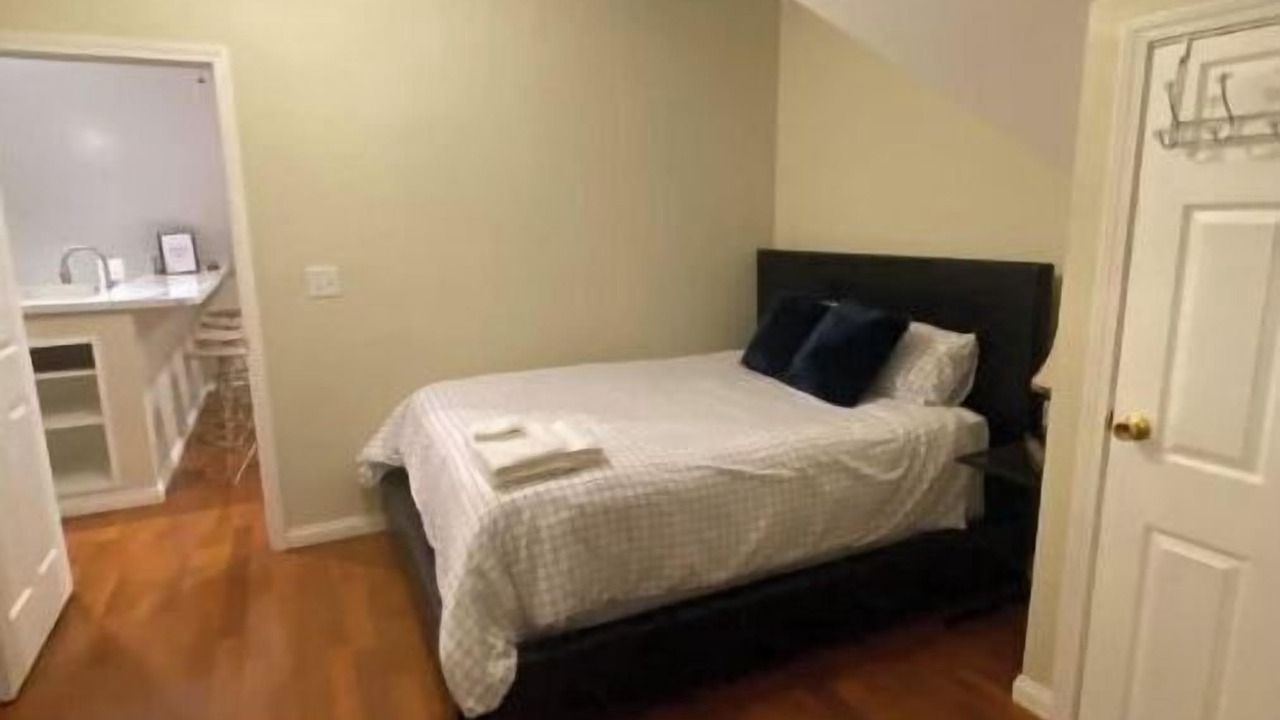 Photo of Bedroom in Northside District