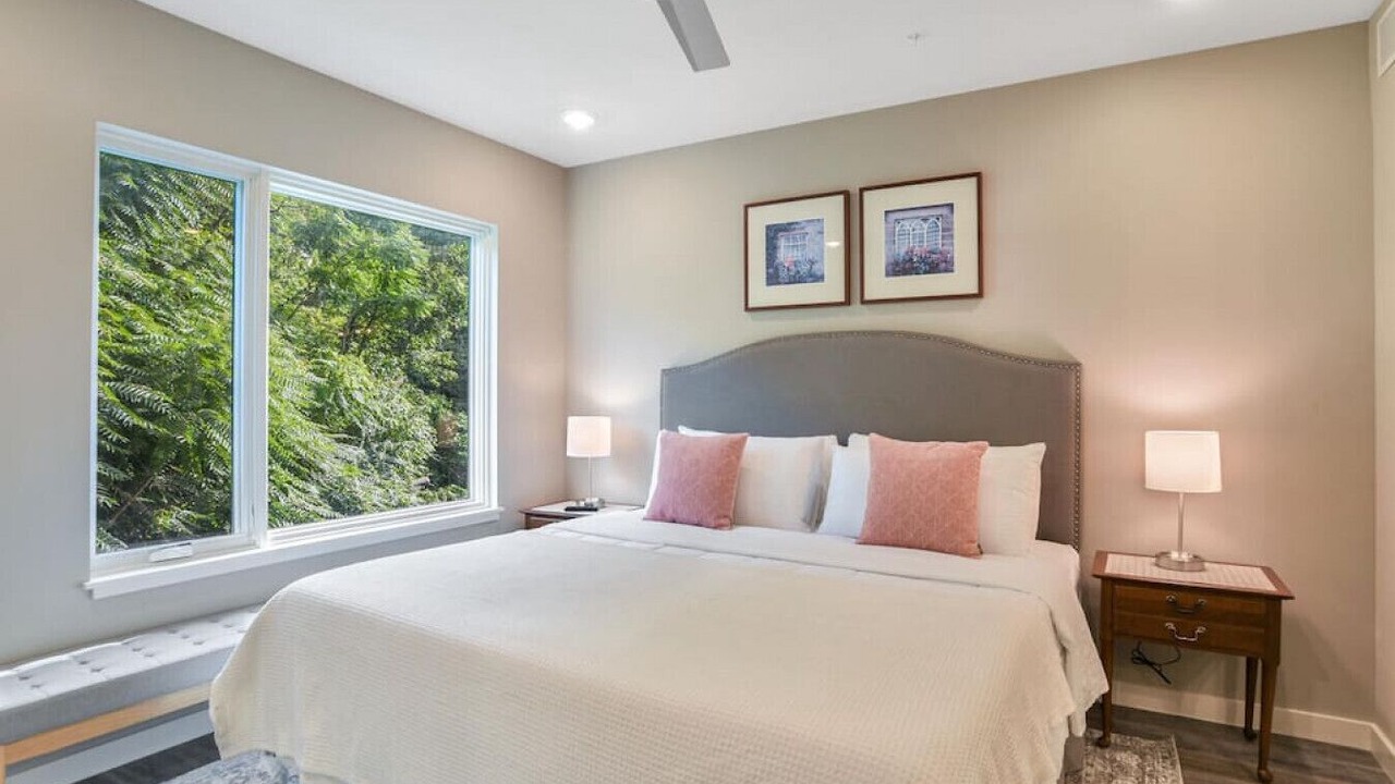 Photo of Bedroom in Asheville