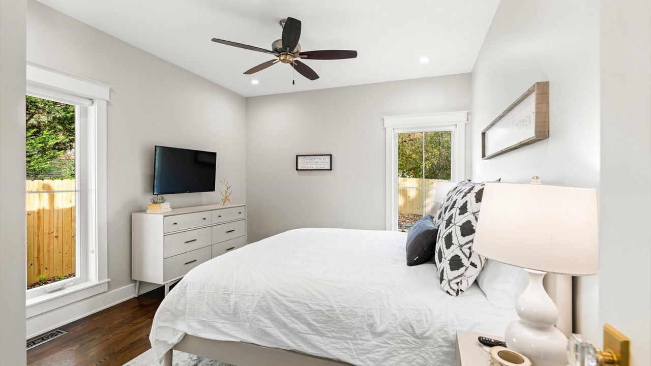 Photo of Bedroom in Black Mountain