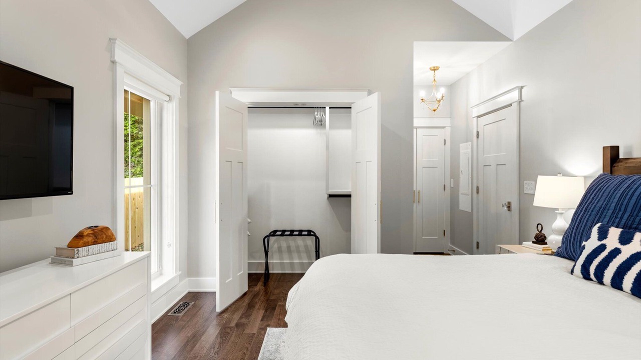 Photo of Bedroom in Black Mountain