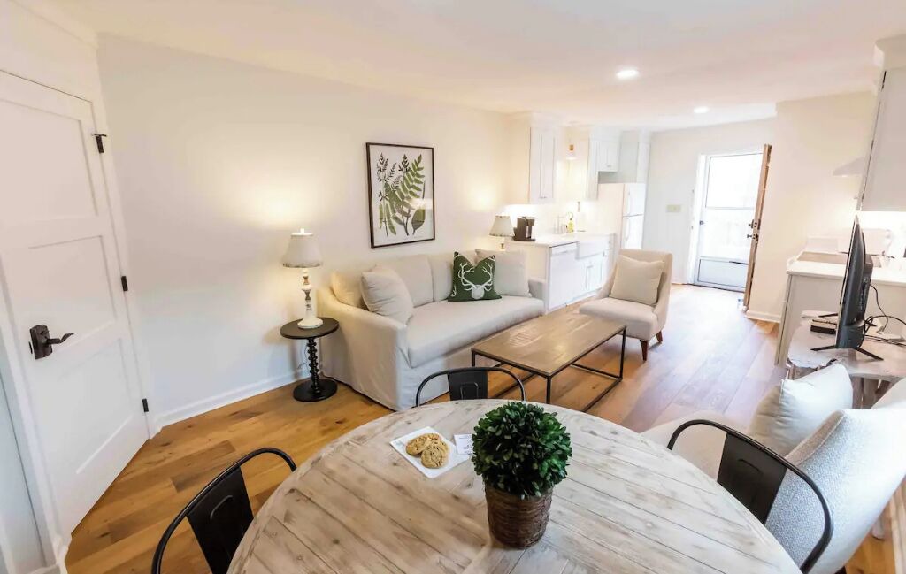 Photo of Livingroom in Blowing Rock