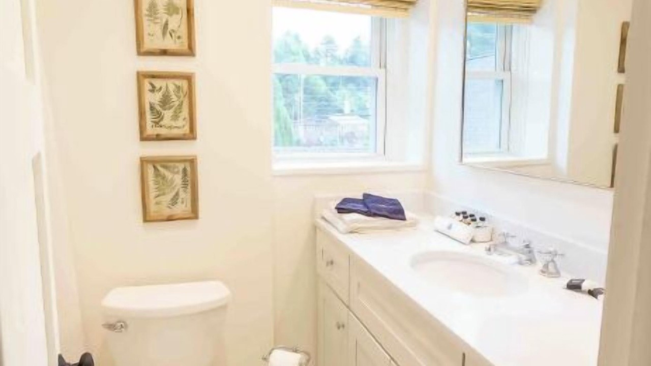 Photo of Bathroom in Blowing Rock