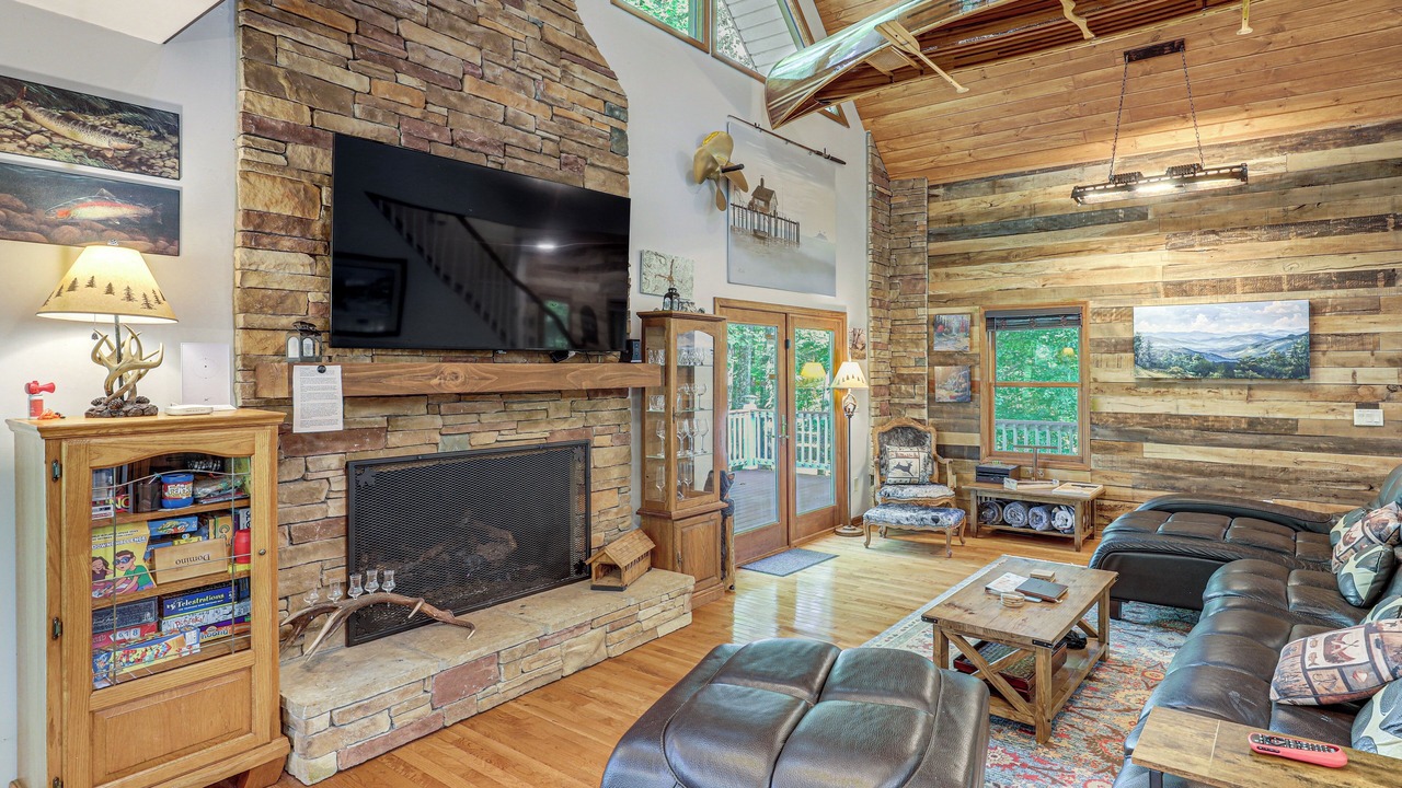 Photo of Livingroom in Rutherfordton