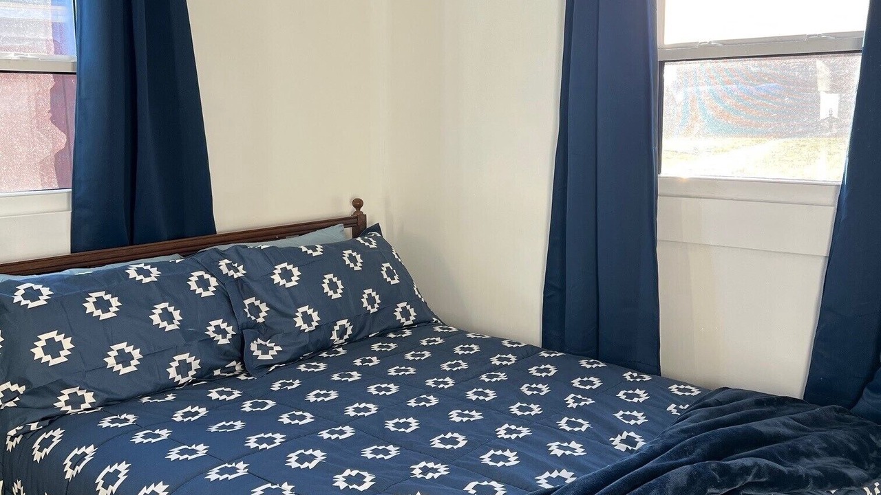 Photo of Bedroom in Barnardsville