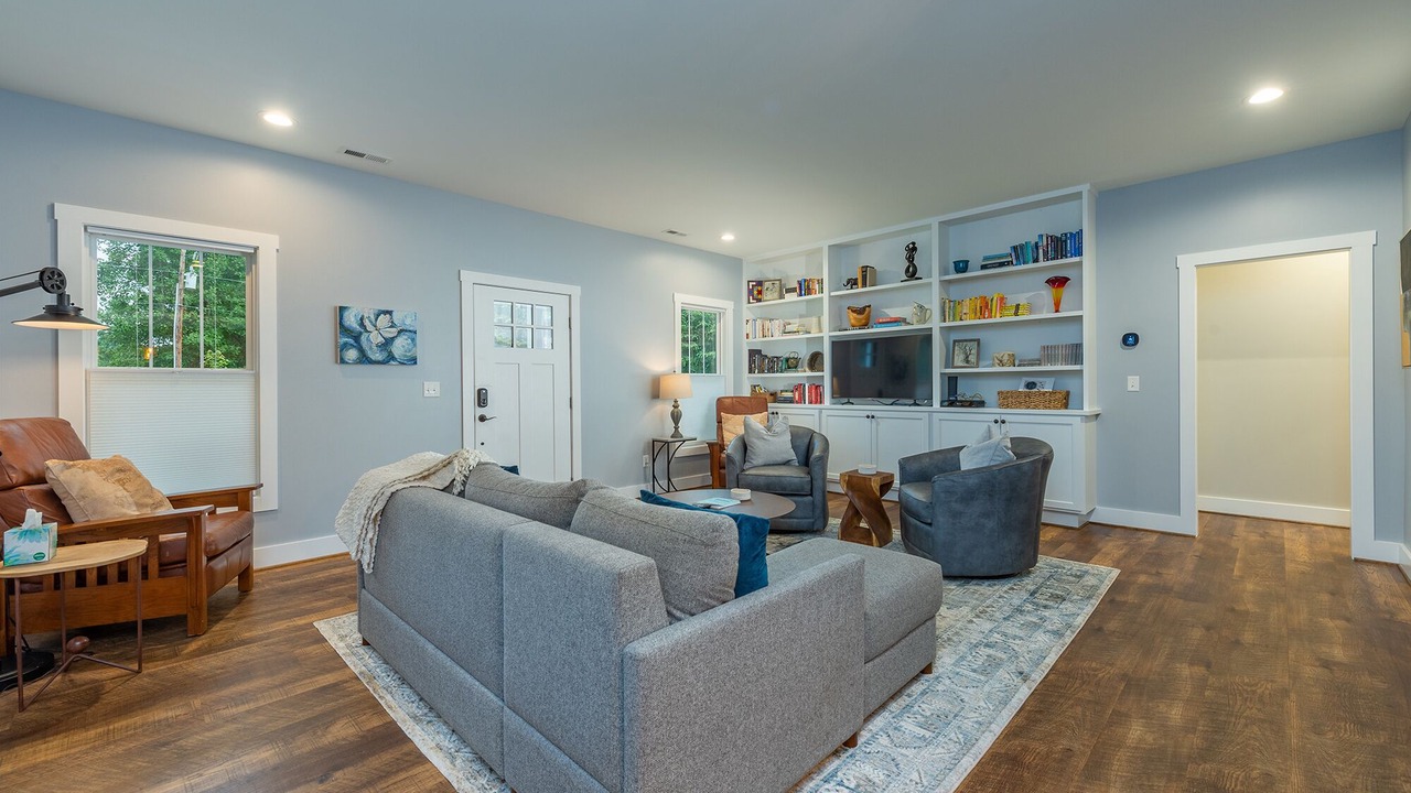 Photo of Bedroom in Black Mountain